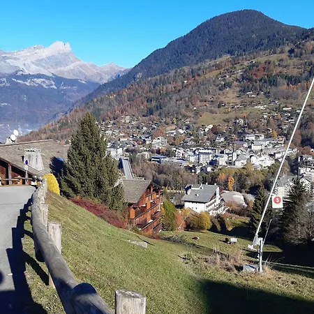 Meuble Avec Vue Sur Les Montagnes Et Piscine L'ete * Saint-Gervais-les-Bains